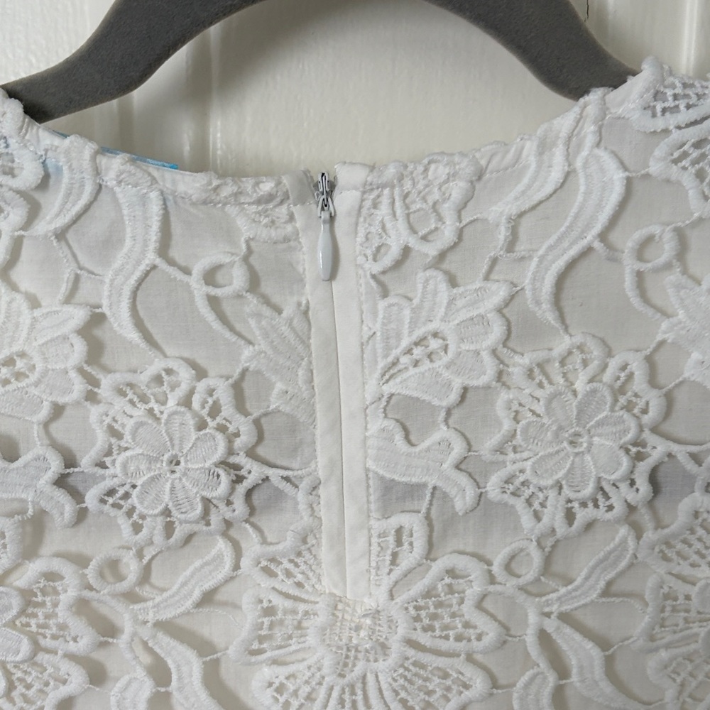 J. McLaughlin White Floral Lace Blouse - Picture 8 of 10